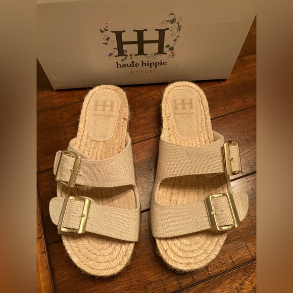 Haute Hippie Nikki Tan Sandals with Brushed Gold Accents - Size 8 - New w/box - Picture 3 of 6